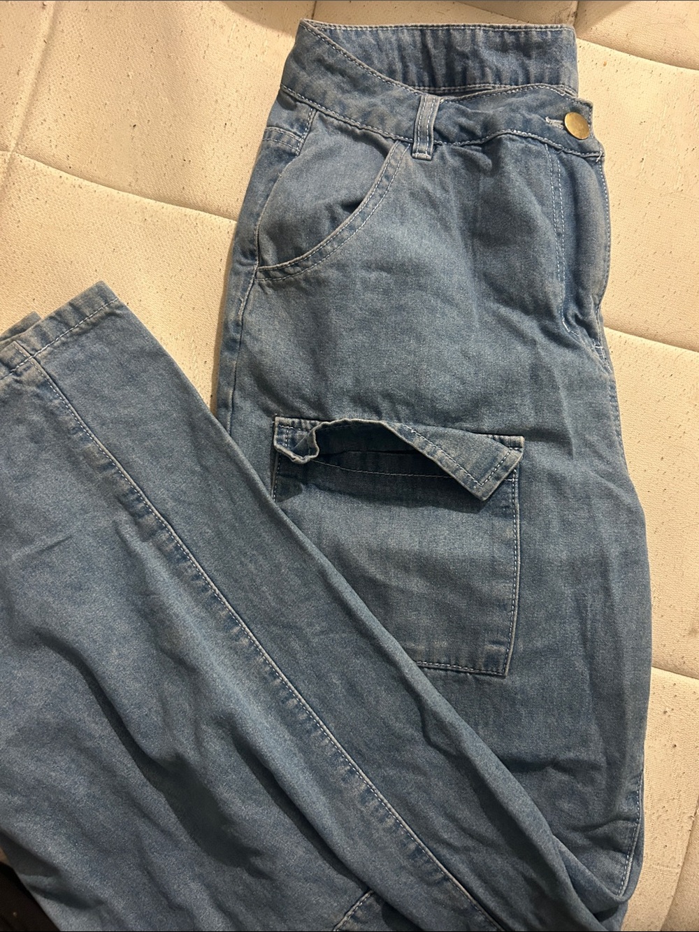 Women’s Baggy Cargo Jeans